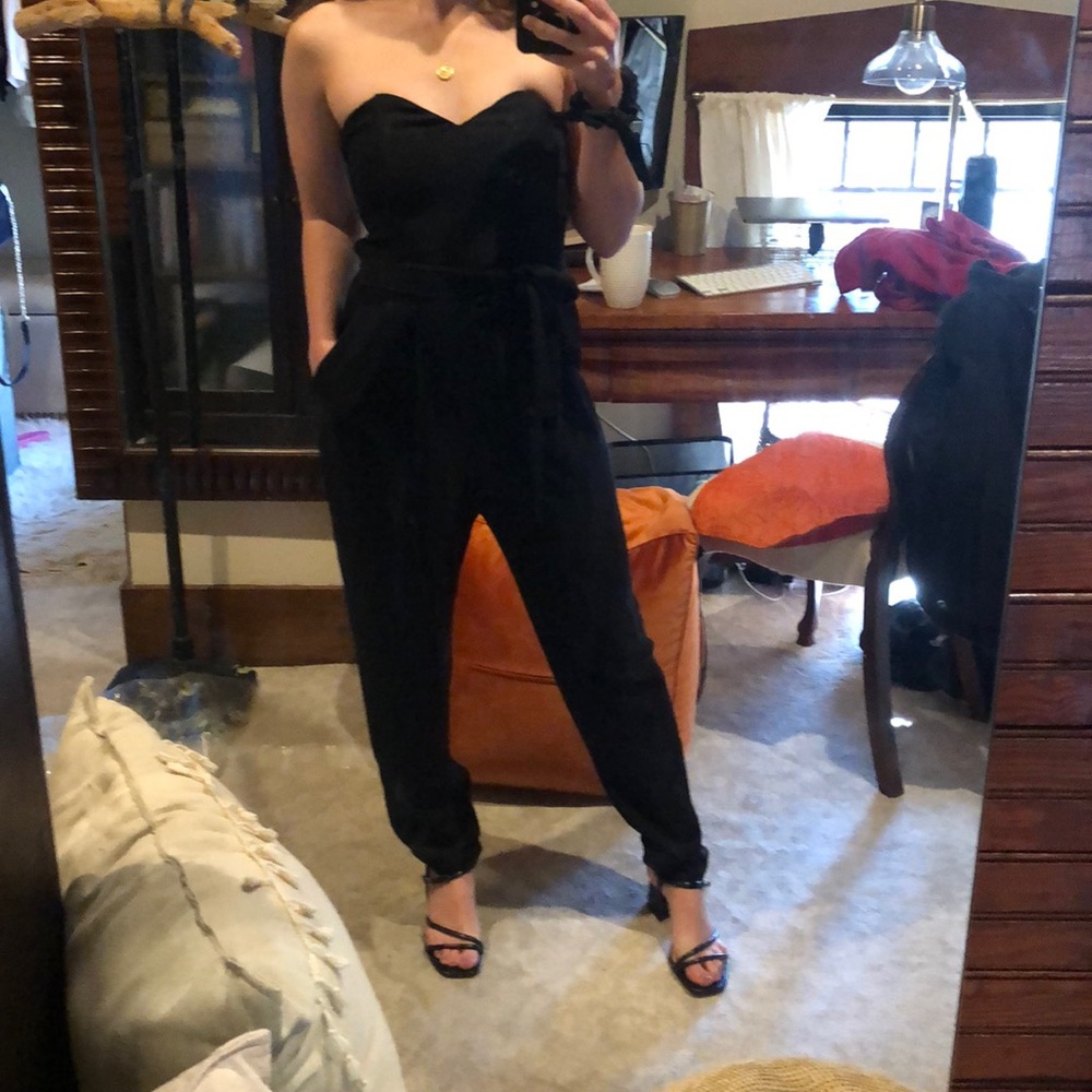 H&M • sweetheart neckline jumpsuit
